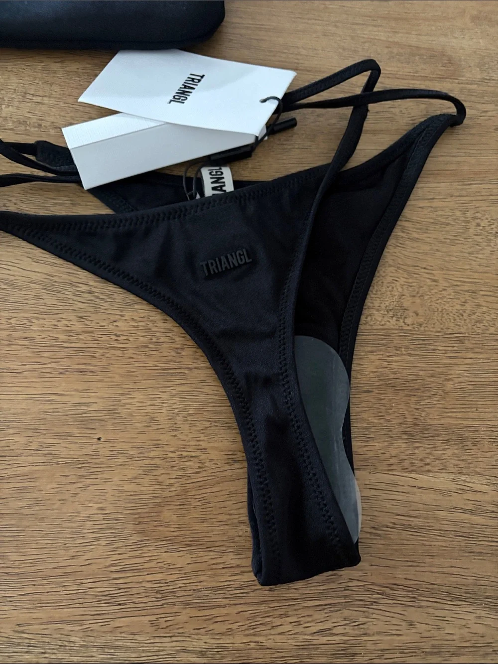New Triangl VINCA - EBONY BLACK TRIANGLE BIKINI SET